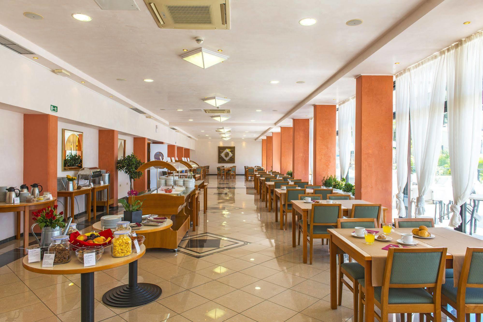 ראבץ Hotel Amfora מראה חיצוני תמונה